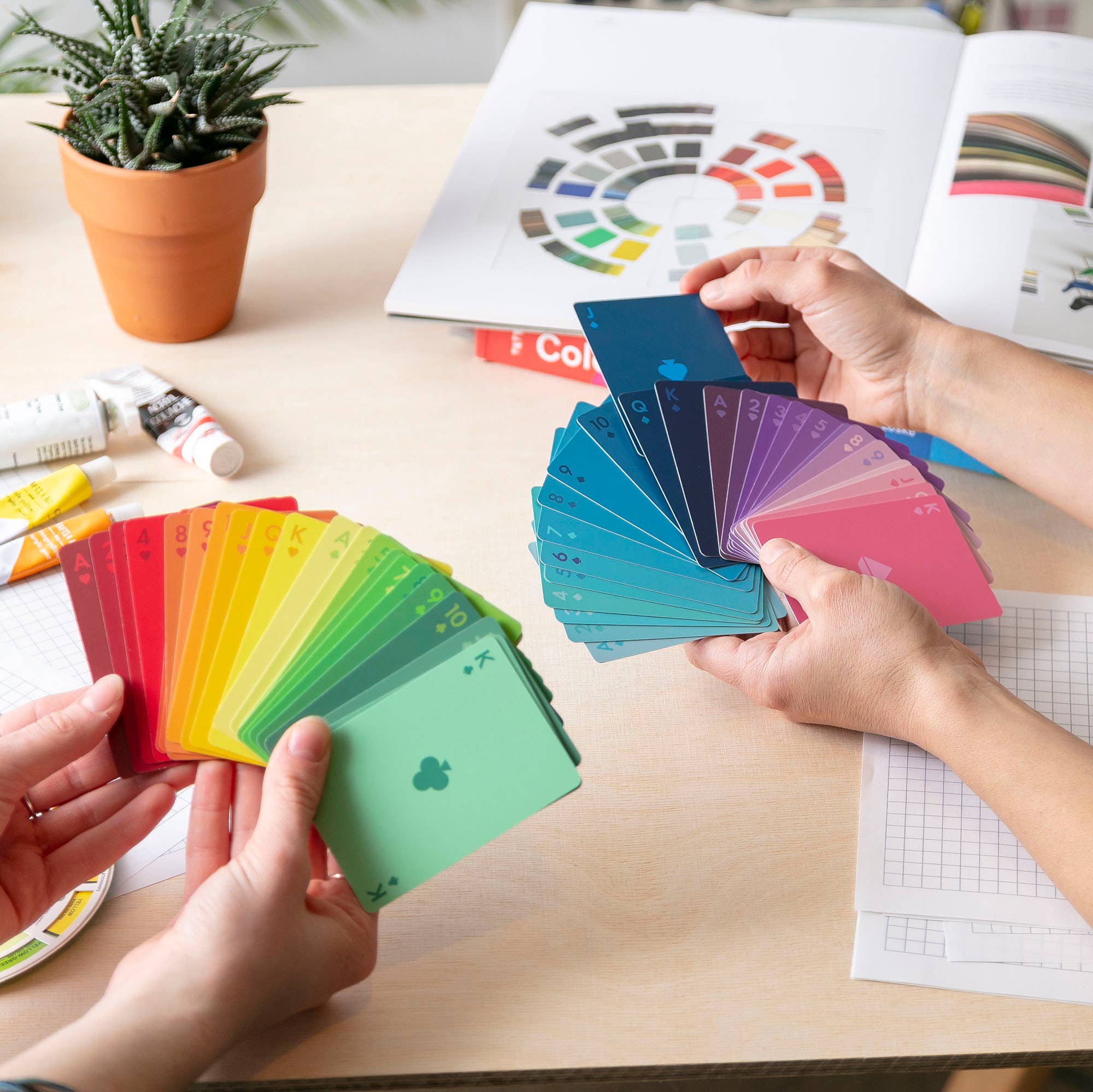 Kortos. Gradient Playing Cards