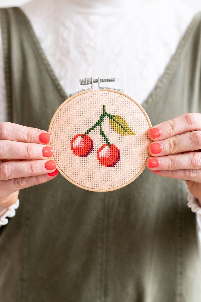 Siuvinėjimo rinkinys. Cherry Cross Stitch Kit
