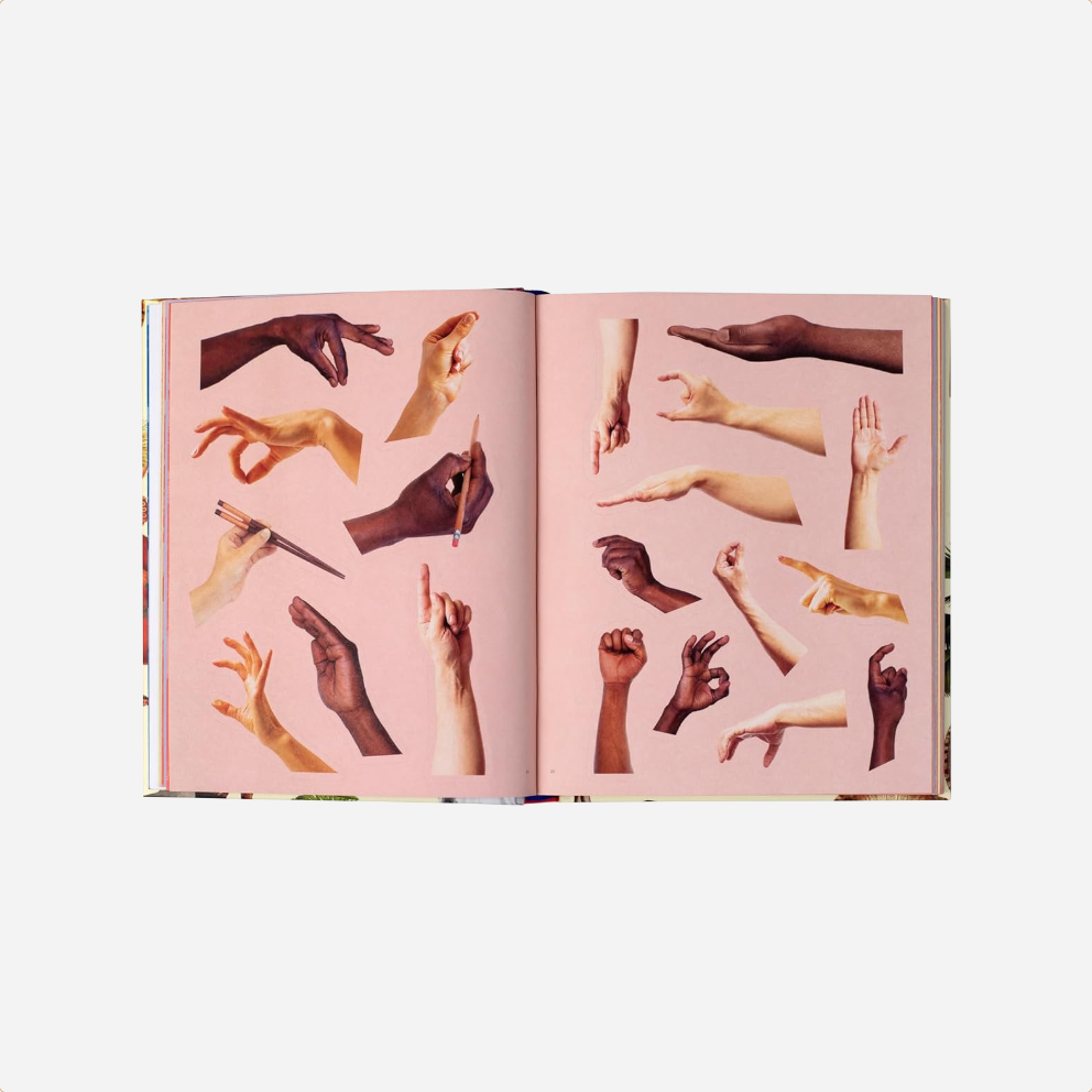 Knyga. Extraordinary Things Sticker Book