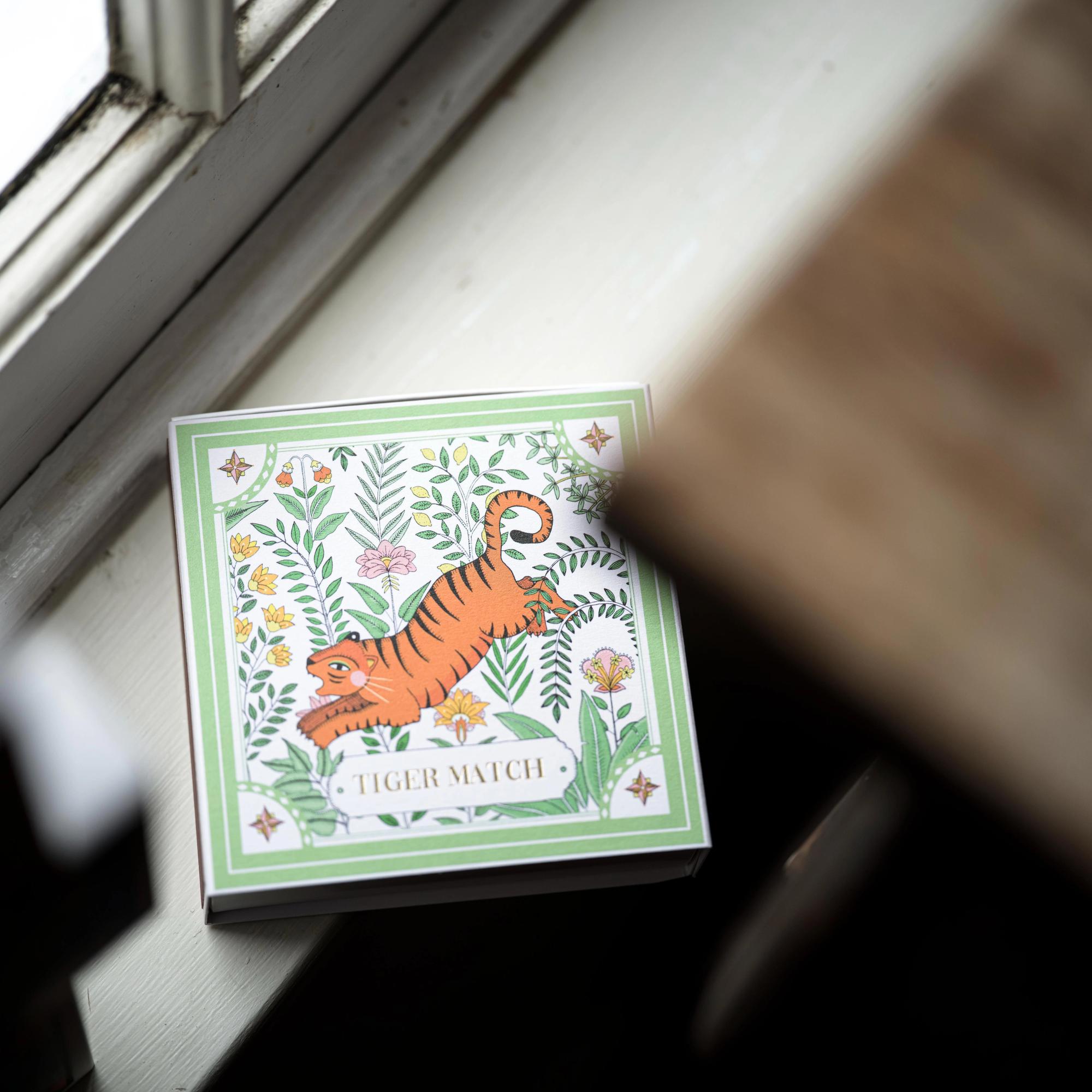 Degtukai. Archivist [Ariane's Green Tiger]