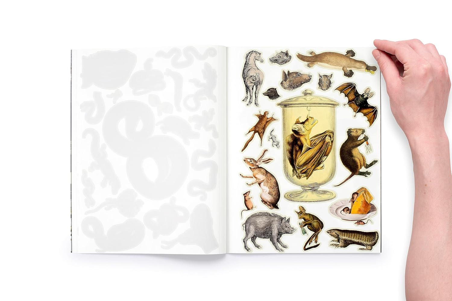 Knyga. Cut Up This Book and Create Your Own Underworld