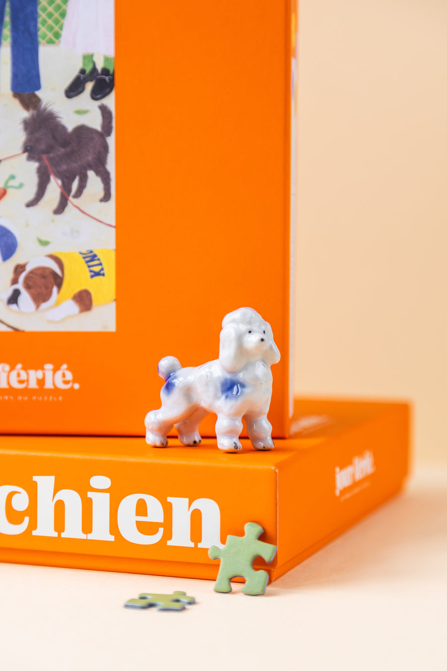 Dėlionė. Sortir le chien