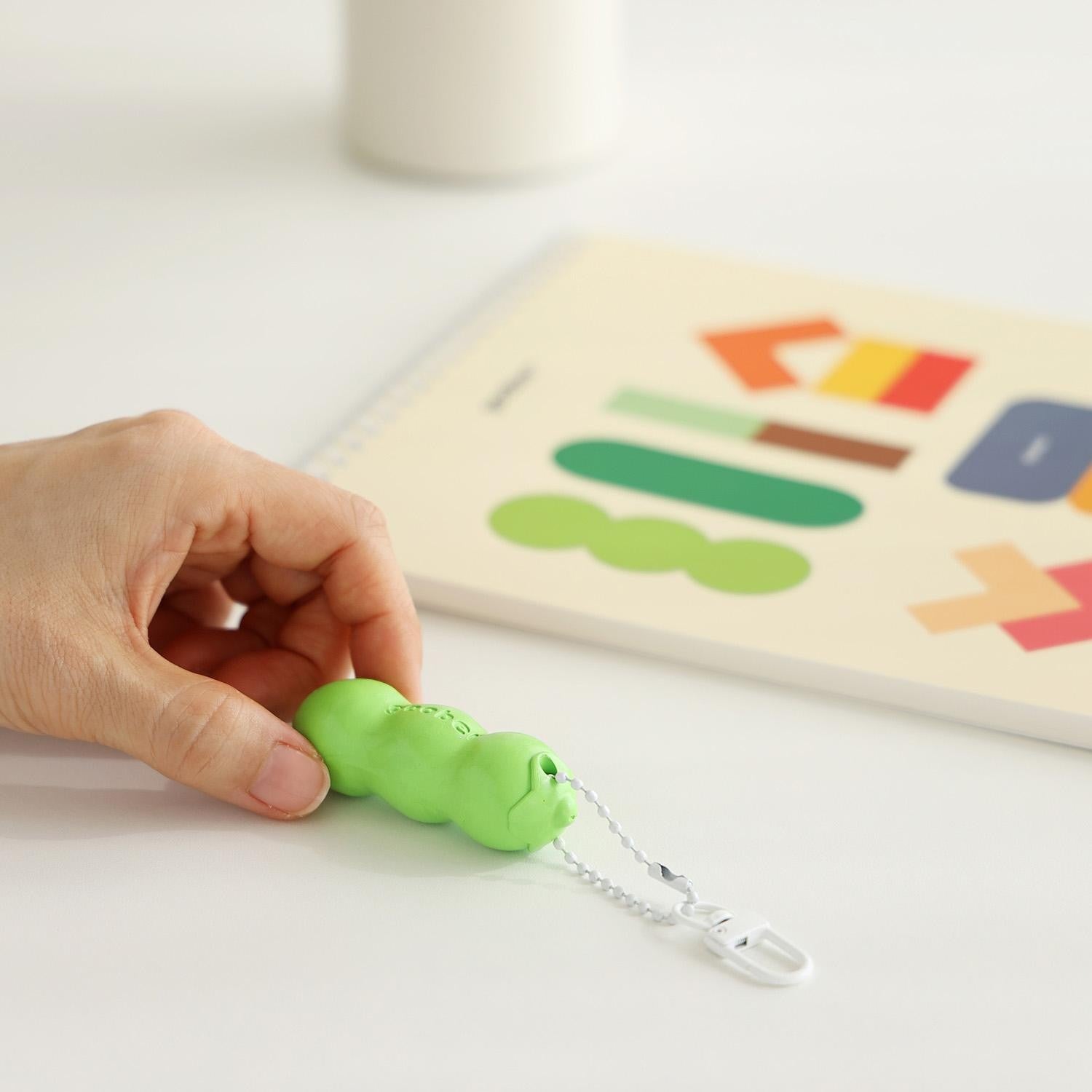 Raktų pakabukas. Pea Crayon Keyring