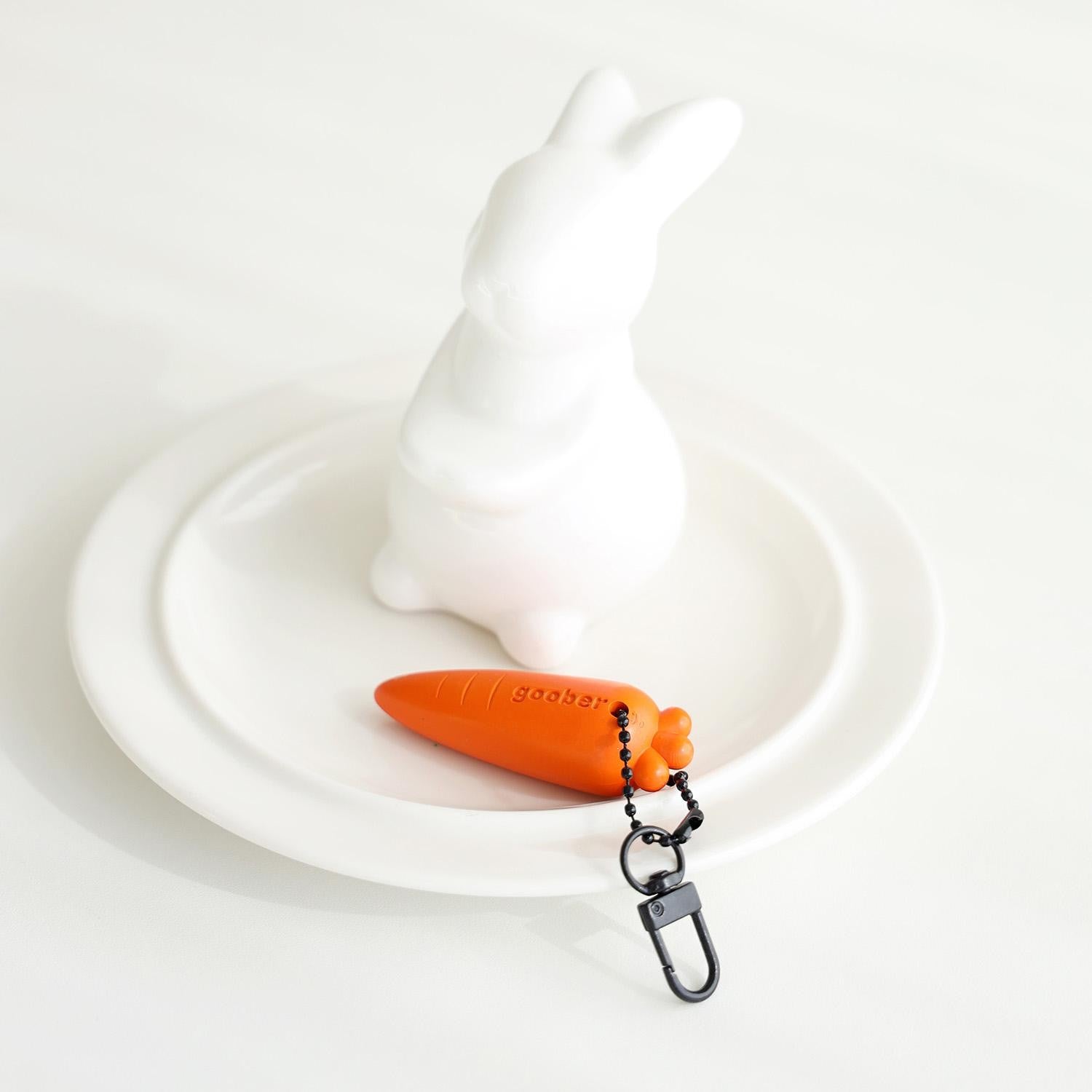 Raktų pakabukas. Carrot Crayon Keyring