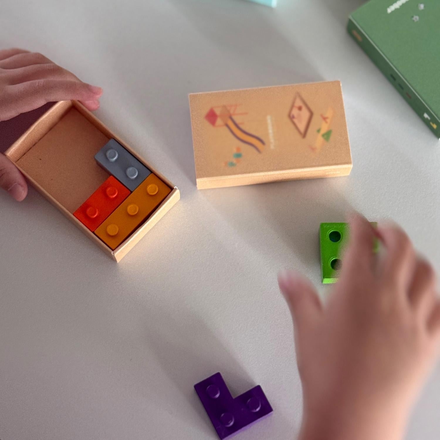 Vaškinės kreidelės. Crayon Block [Playground]