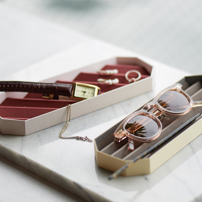 Popierinis padėkliukas. Pleats Tray