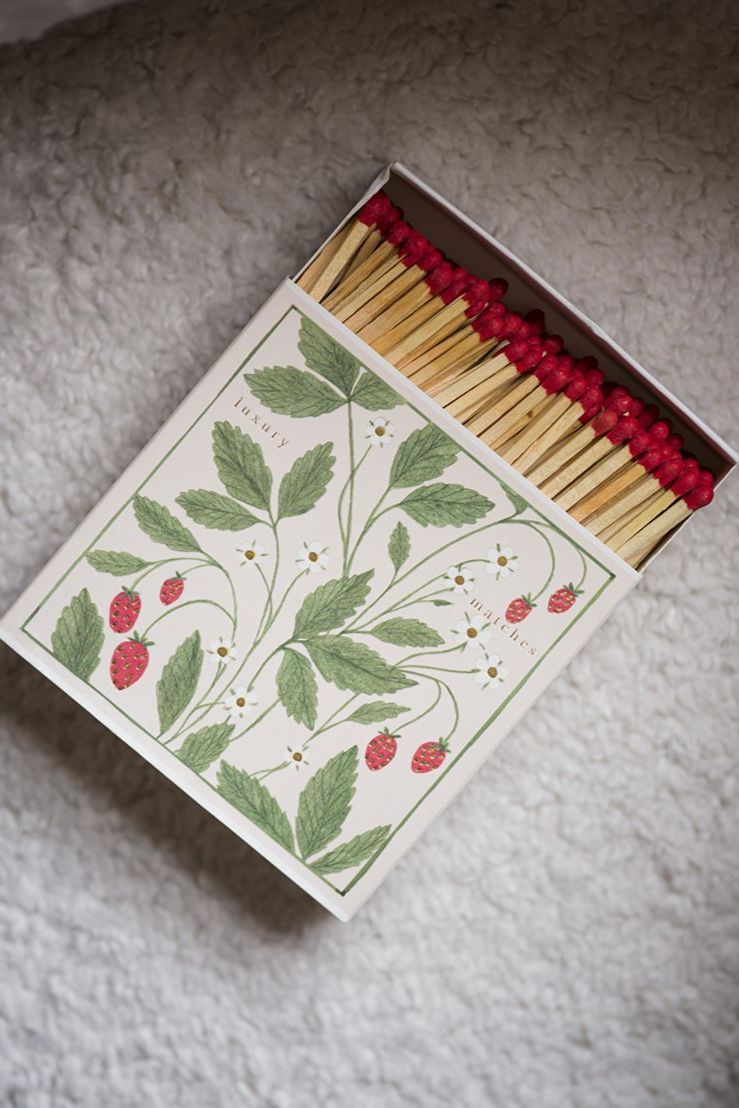 Degtukai. Archivist [Strawberry Matches]