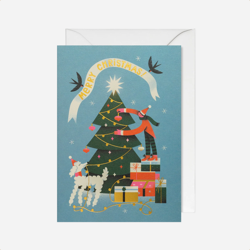 Atvirukas. Decorating the Tree