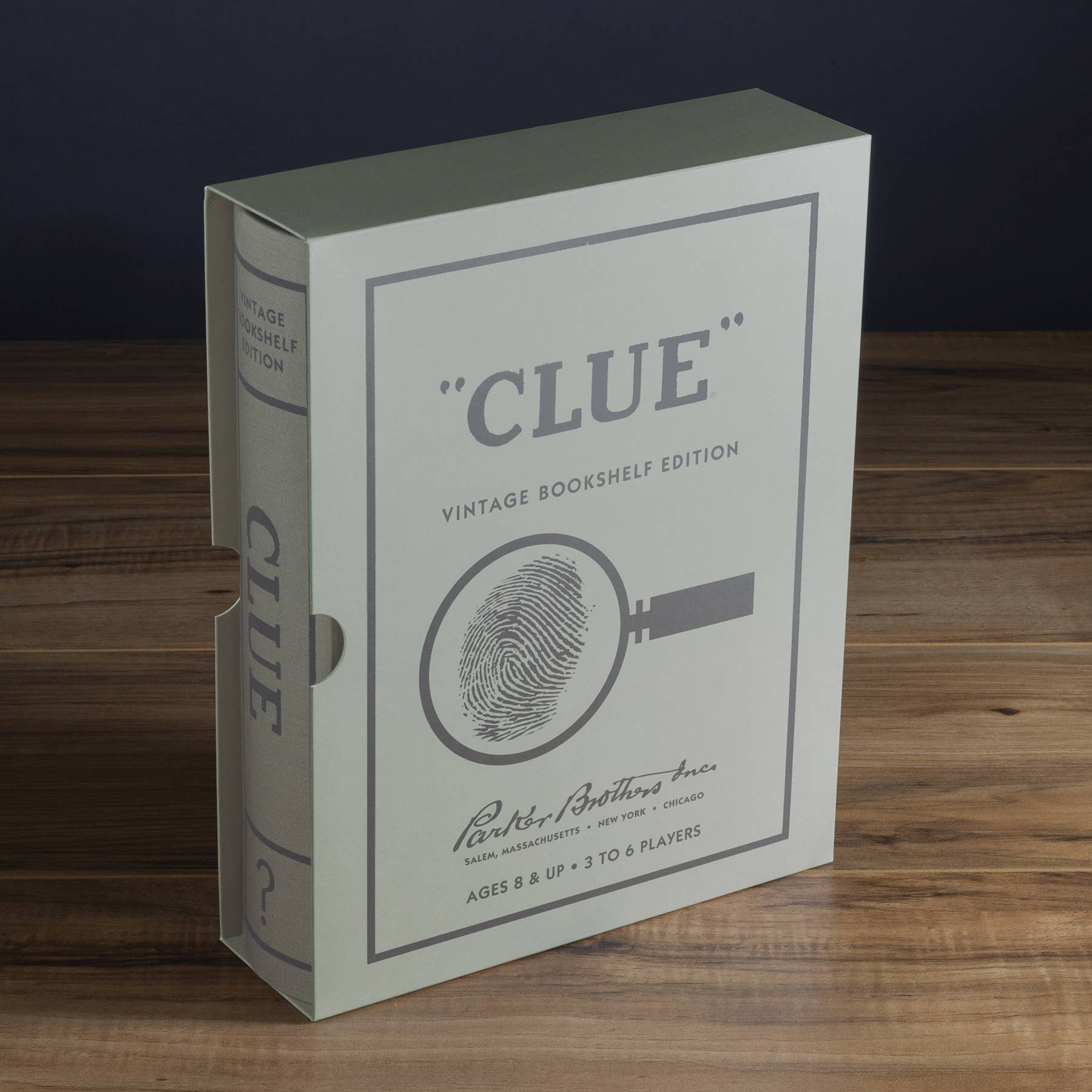 Stalo žaidimas. Clue Vintage Bookshelf Edition