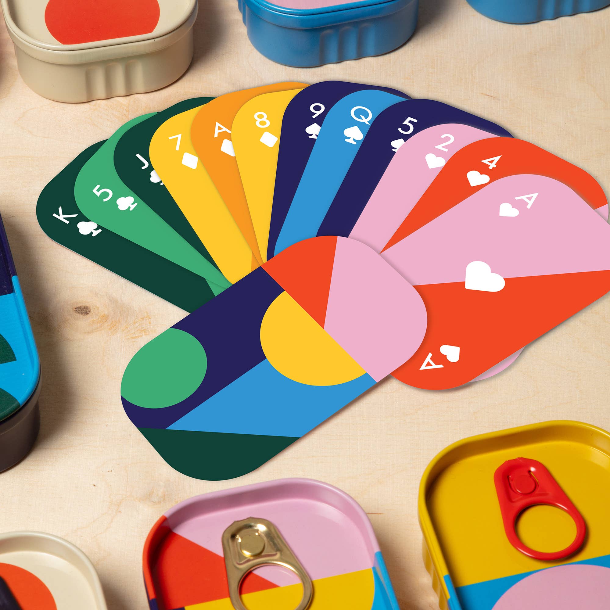 Kortos. Tinned Goods Playing Cards