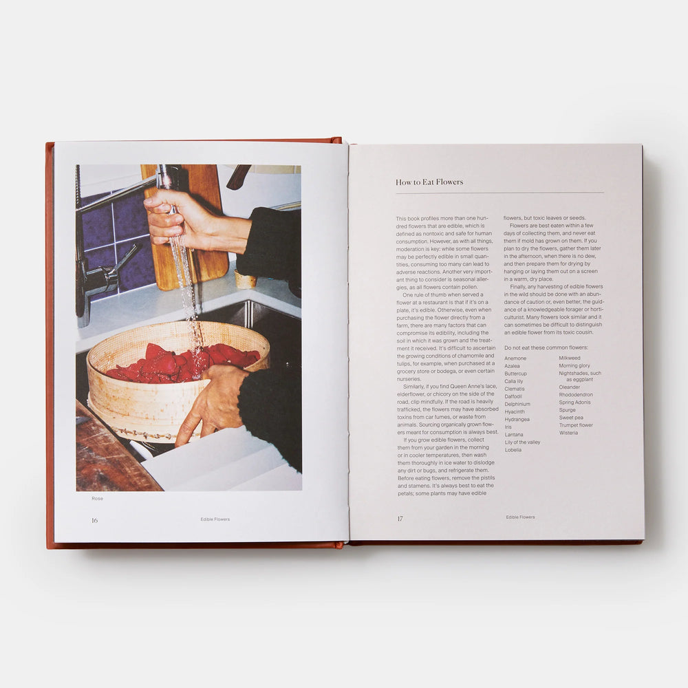 Knyga. Edible Flowers