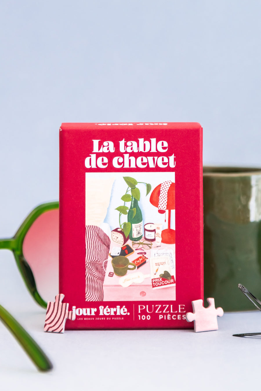 Dėlionė. La table de chevet