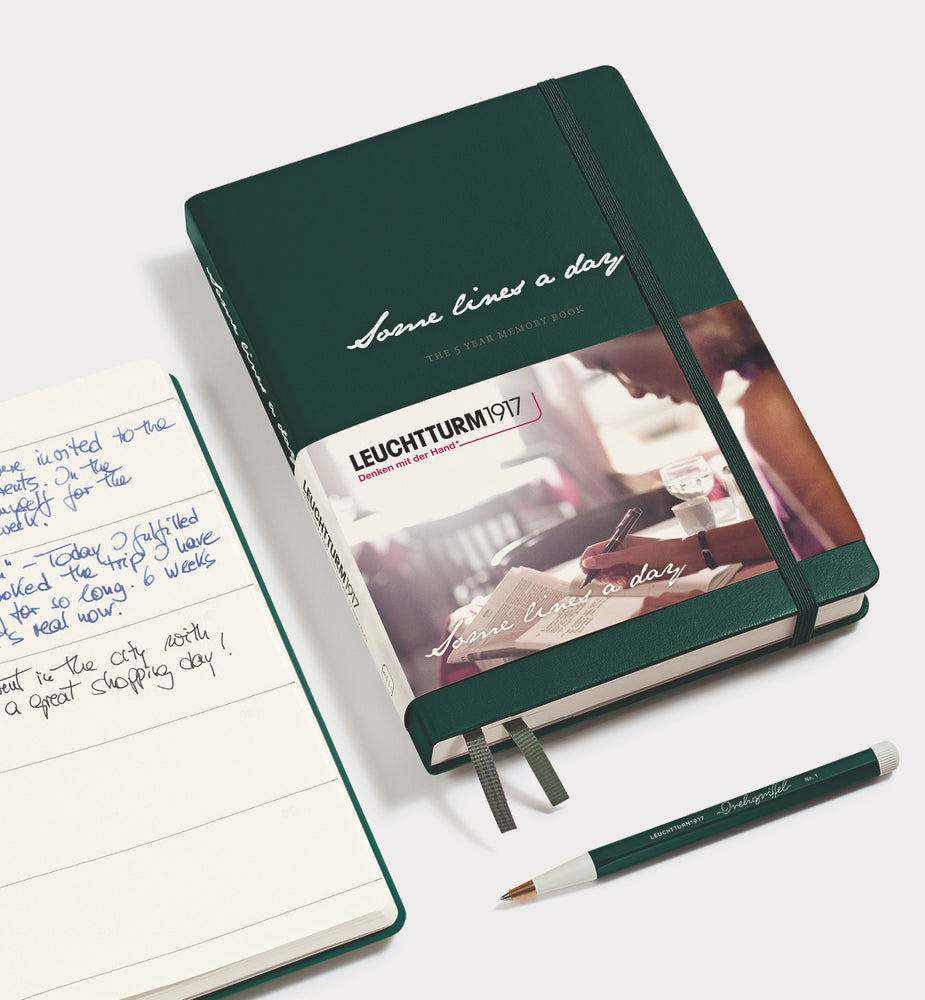 Užrašinė. Some Lines A Day. 5-Year-Book [Forest Green]