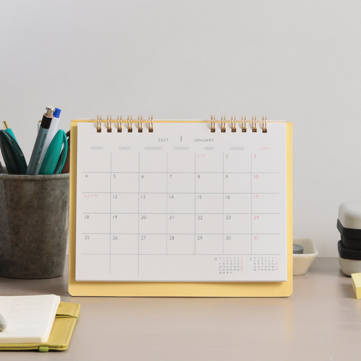 Stalo kalendorius. Lepre Desk Calendar 2027