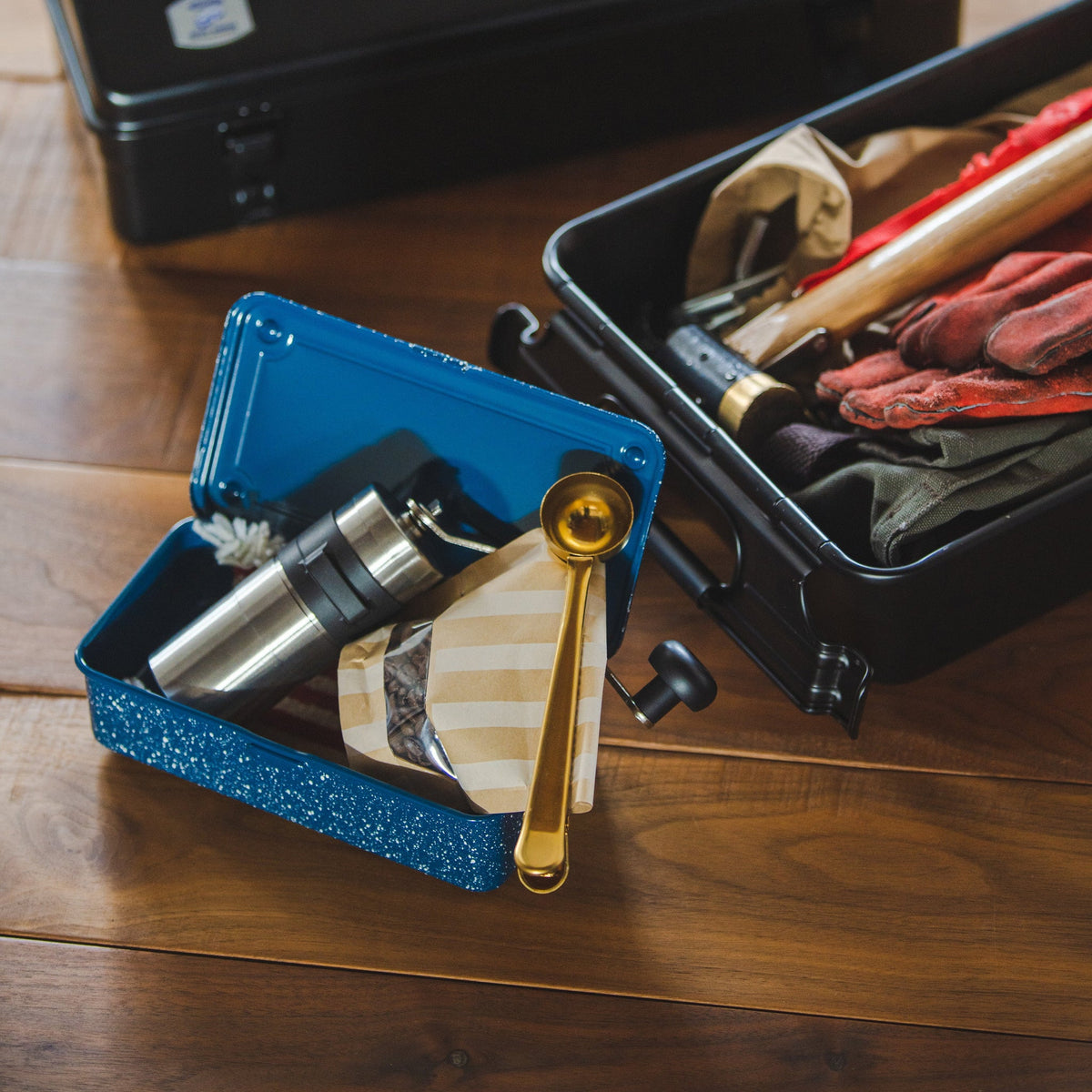 Metalinė dėžutė. Toolbox T-190 [Red]