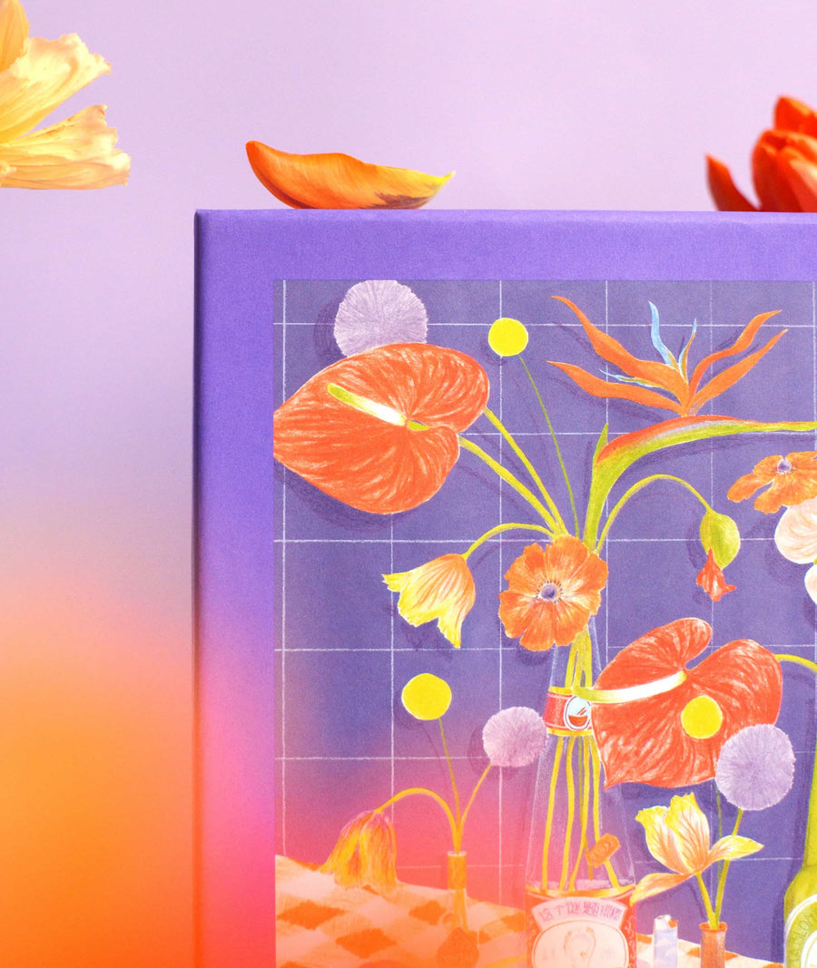 Dėlionė. Des fleurs sur la table
