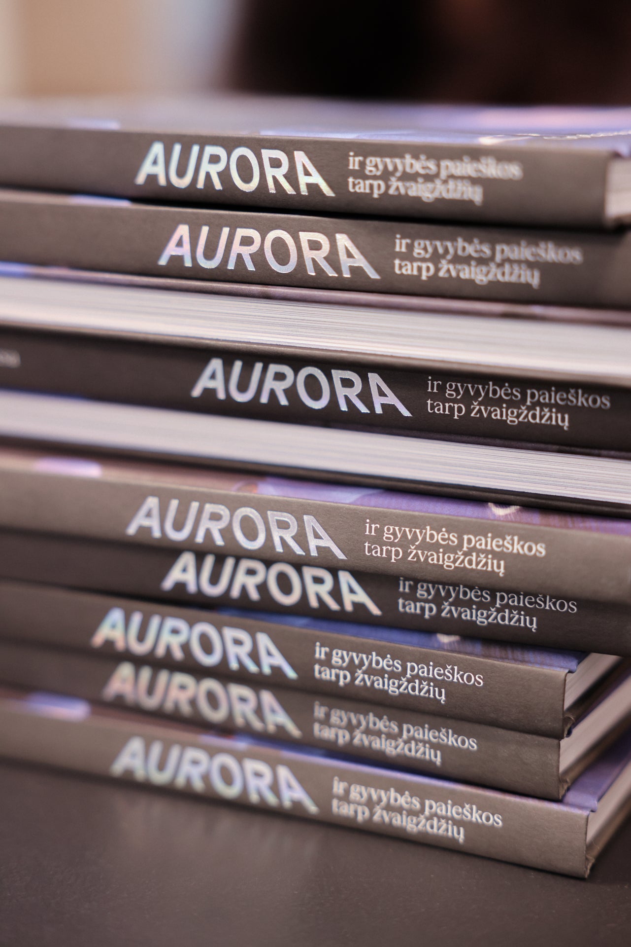 tarp zvaigzdziu online Knyga. Aurora ir gyvybės paieškos tarp žvaigždžių – Raštinė
