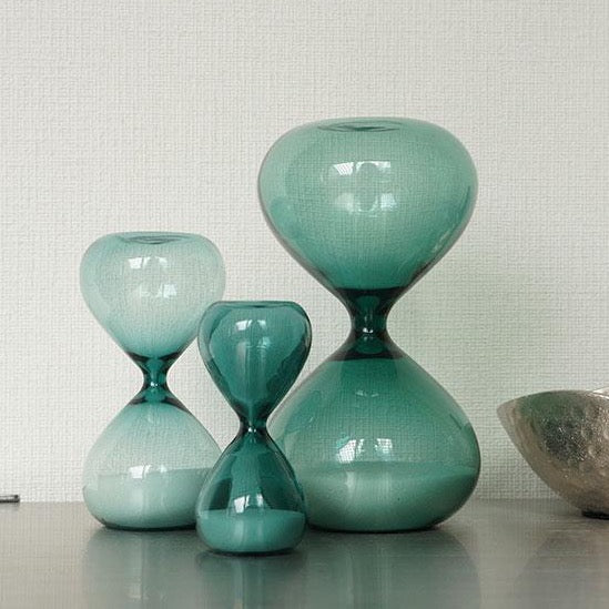 Smėlio laikrodis. Hourglass - [S]