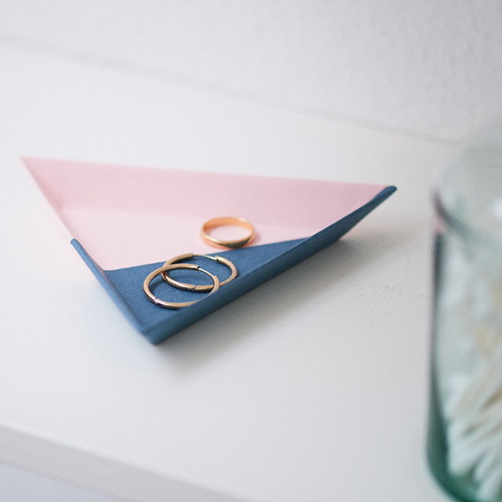 Popierinis padėkliukas. Sankaku