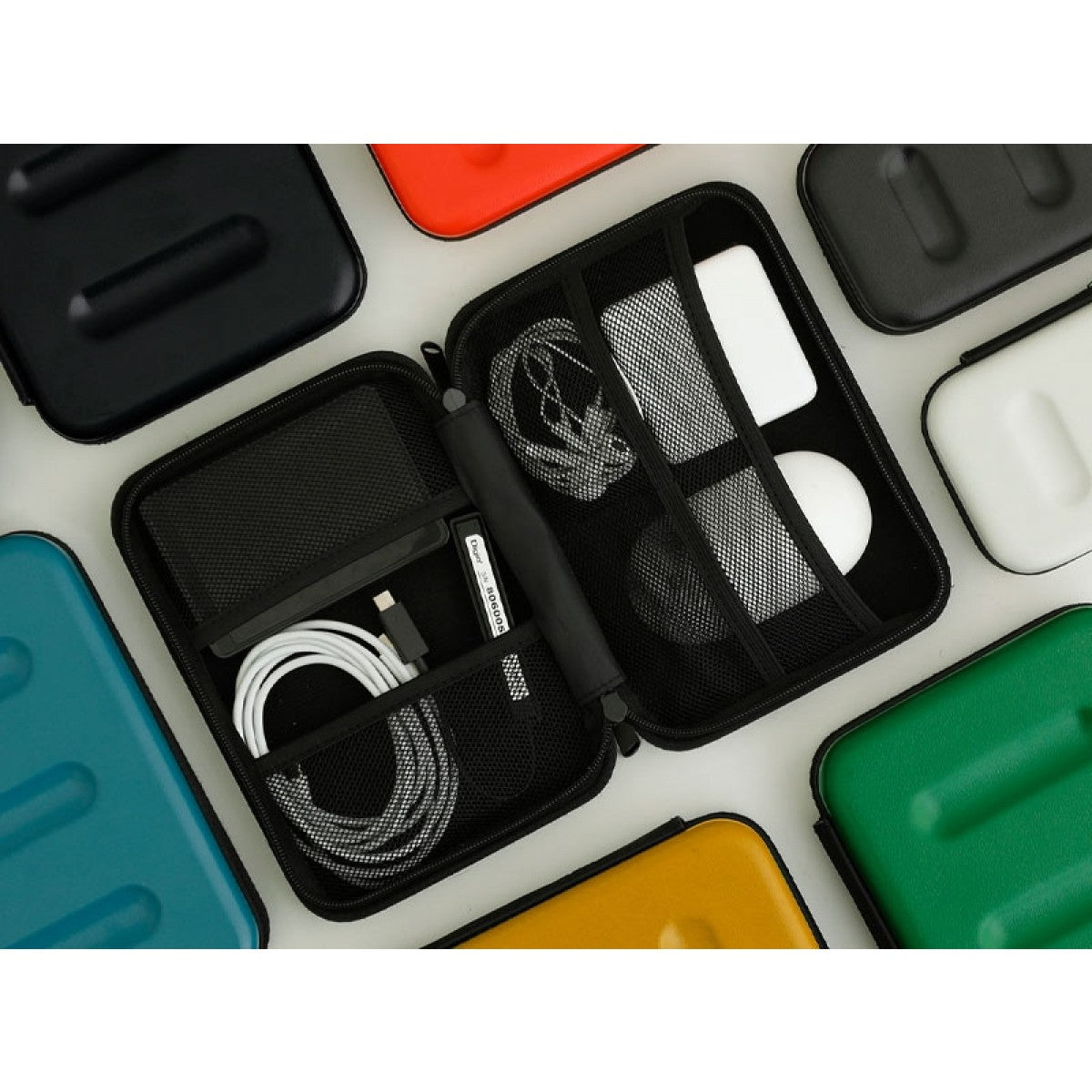 Kietas dėklas. Nahe Hard Shell Case [L]